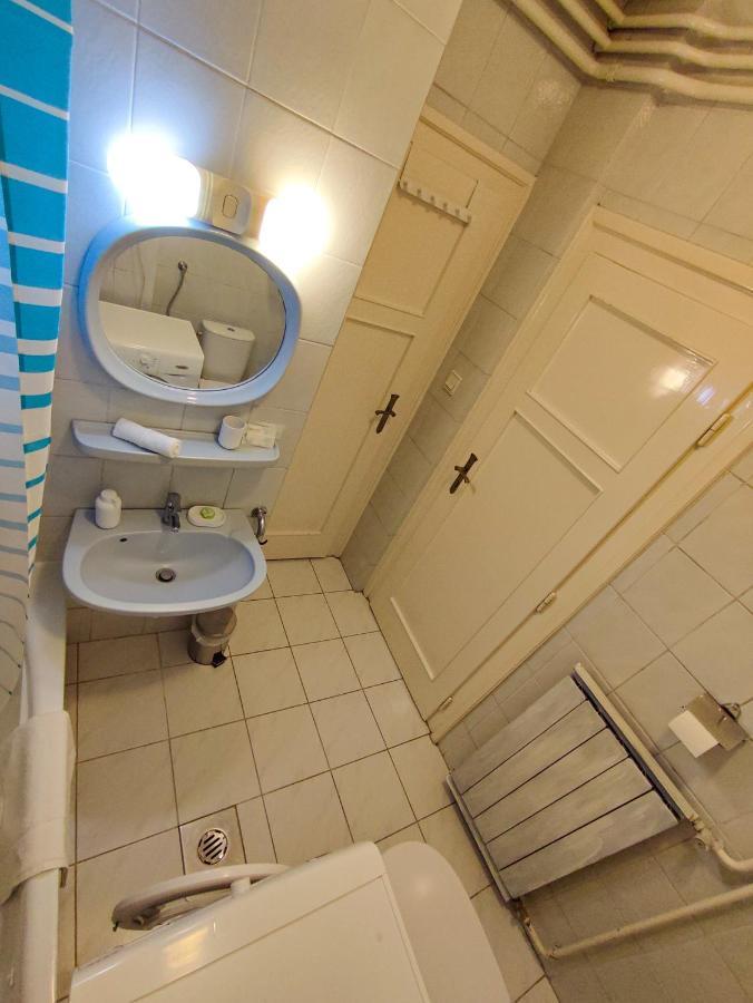 Bond & Sue Apartment Будапеща Екстериор снимка